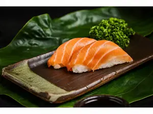 Nigiri De Salmón