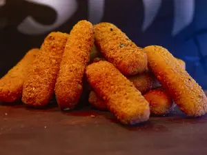 Bastones de muzzarella