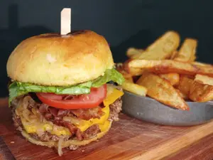 Hamburguesa Lo De Ale