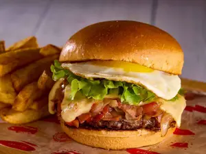 Hamburguesa n° 8 con papas