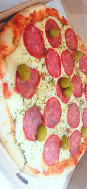 Pizza calabresa