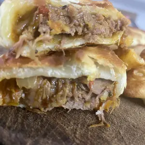 Empanada de osobuco braseado