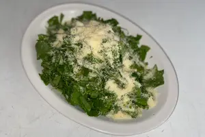 Ensalada de rúcula y parmesano