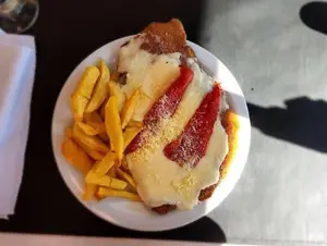 Milanesa suiza c/fritas