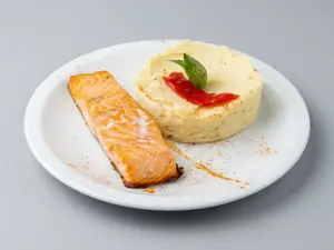 Salmón Con Pure De Papas