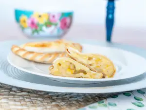 Empanada al horno de humita