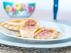 Empanada horno jamón y queso