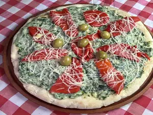 Pizza con espinaca