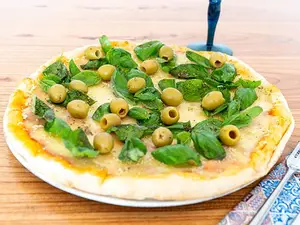 Pizza margherita (8 porciones)