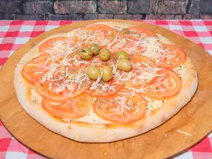 Pizza napolitana (8 porciones)