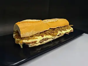 Onion And Cheese + Bebida