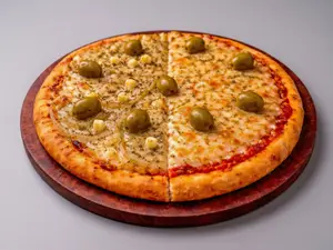1/2 muzza 1/2 fugazzeta