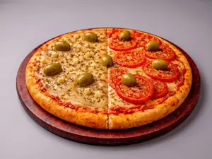 1/2 muzza 1/2 napo