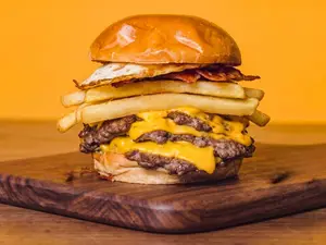Triple puerca + papas