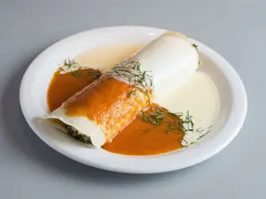 Canelon de verdura y pollo