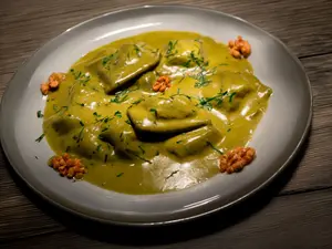 Raviolones verdura ricota nuez