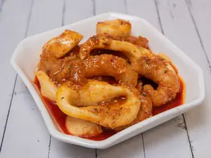Mix gambas y rabas al ajillo