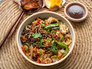 Wok de arroz y legumbres