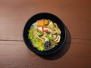 H2. ramen pan tiau