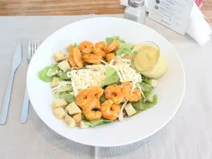 Ensalada de langostinos
