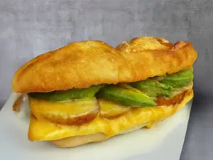 Sándwich avocado