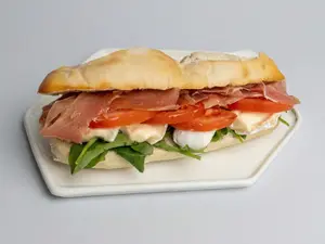 Sándwich serranito