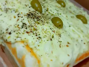 Fugazzetta con muzzarella