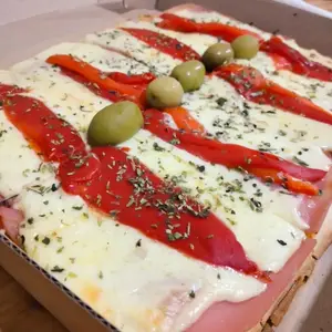 Fugazzetta jamón y morron1/4