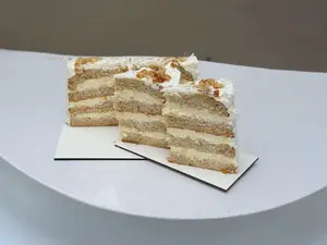 Porcion Carrot Cake