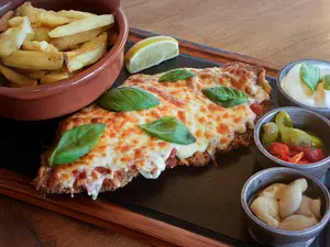 Milanesa napolitana