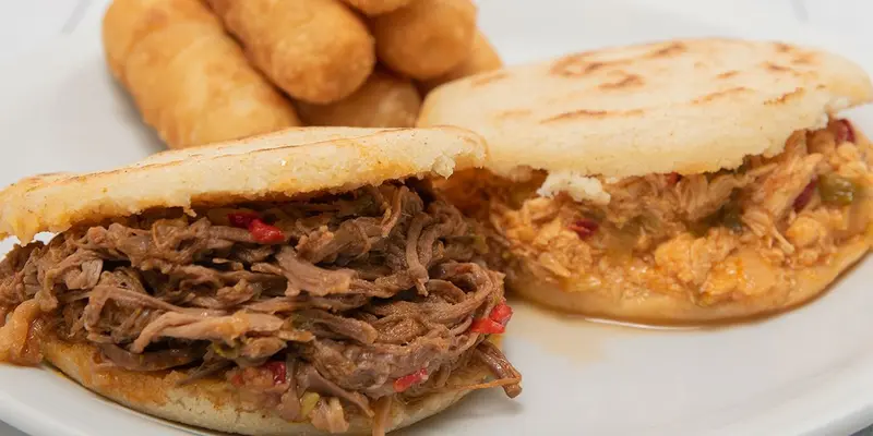 Maf Sazón - Arepas Y Tequeños