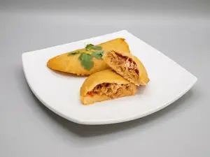 Empanada Frita Con Pollo