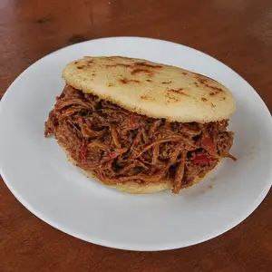 Arepa de carne