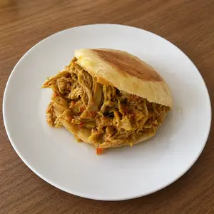Arepa de pollo