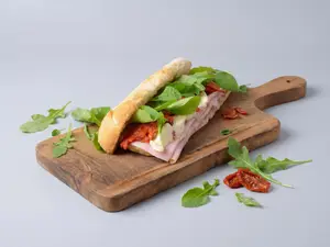 Sandwich de porcheta y burrata
