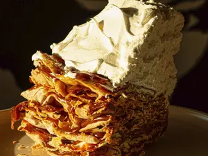 Porción de torta rogel