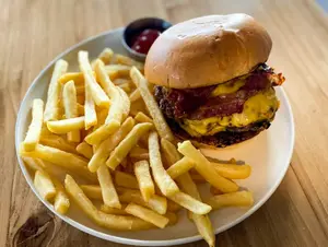 SAMASH BURGER