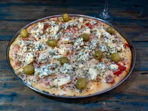 Pizza al roquefort