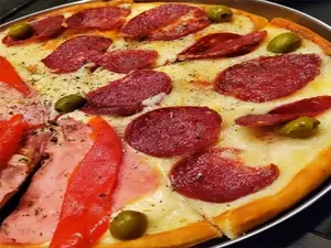Pizza calabresa