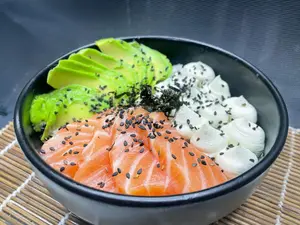 Poke Salmón