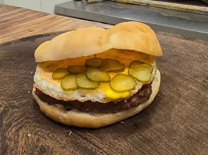Hamb/ huevo y pepino