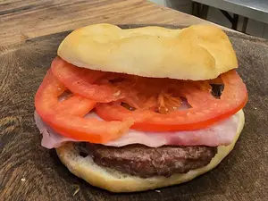 Hamb/ jamon y tomate