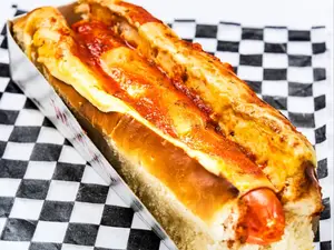 HOT DOG PIZZA