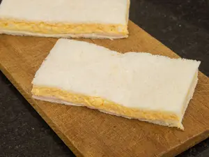 Sándwich de jamón y palmitos