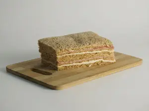 Sándwich de miga crudo y queso