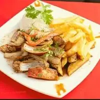 Lomito saltado de pollo