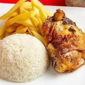 Pieza de pollo a la brasa