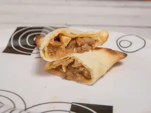 Empanada de carne picante