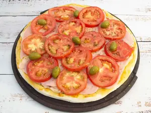 Pizza napolitana con jamón