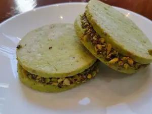 Alfajor sable de pistacho